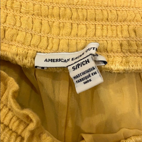 Yellow lace two piece - Picture 5 of 5